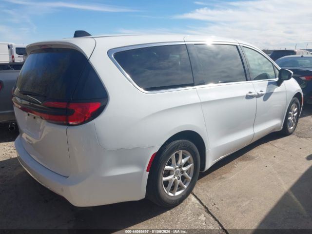 2023 CHRYSLER PACIFICA 2C4RC1BG4PR560702 Photo 3