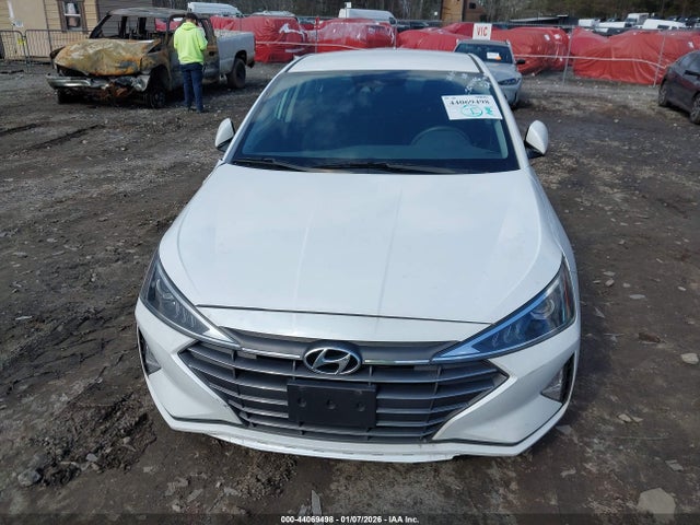 5NPD84LF2LH589819 Hyundai ELANTRA SEL