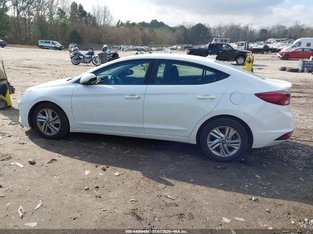 5NPD84LF2LH589819 Hyundai ELANTRA SEL