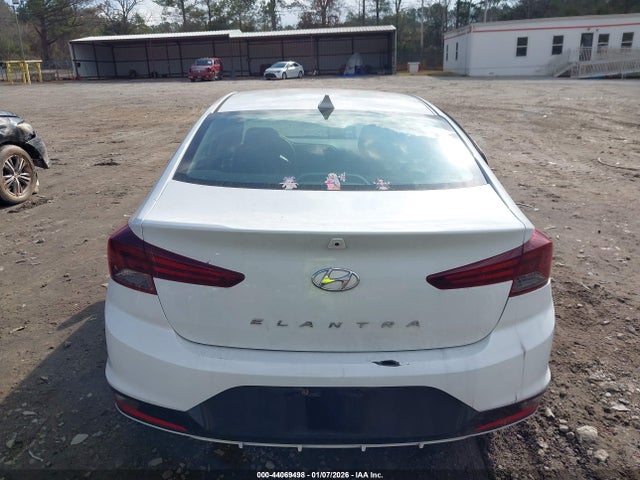 5NPD84LF2LH589819 Hyundai ELANTRA SEL