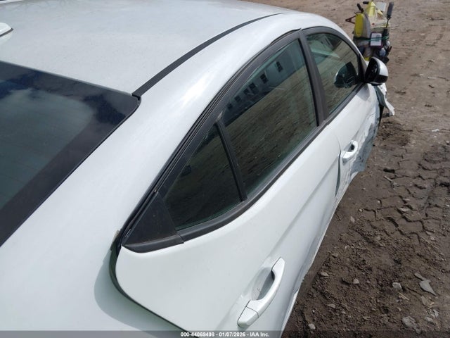 5NPD84LF2LH589819 Hyundai ELANTRA SEL