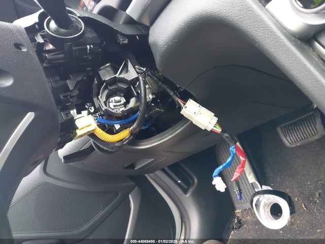 5NPD84LF2LH589819 Hyundai ELANTRA SEL