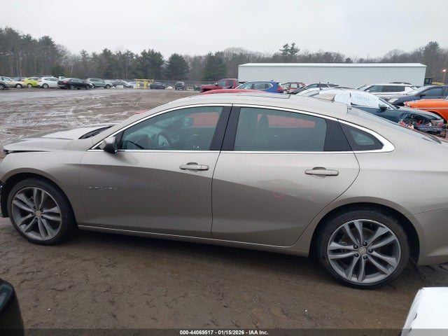1G1ZD5ST2NF176092 Chevrolet Malibu Fwd Lt
