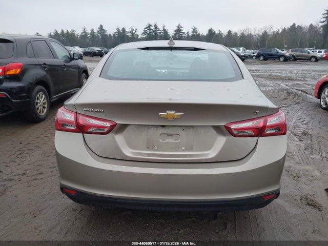 1G1ZD5ST2NF176092 Chevrolet Malibu Fwd Lt