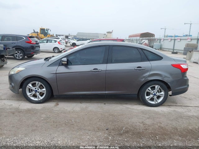 Ford FOCUS SE 2014 1FADP3F21EL413029 Image 14