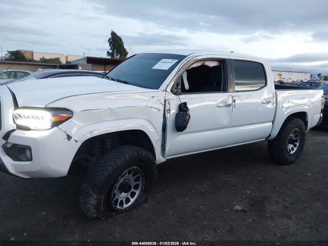 3TMAZ5CN3GM020460 Toyota Tacoma Sr5 V6