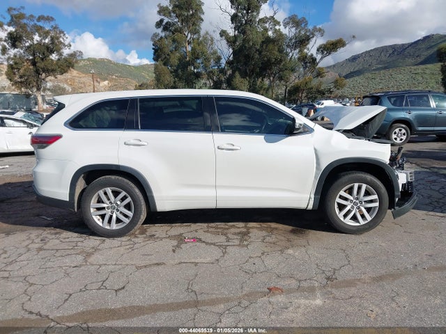 5TDZKRFH3GS135855 Toyota Highlander Le V6