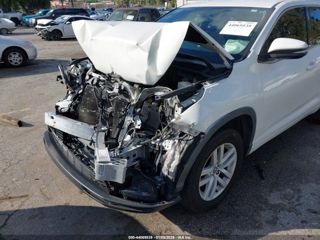 5TDZKRFH3GS135855 Toyota Highlander Le V6