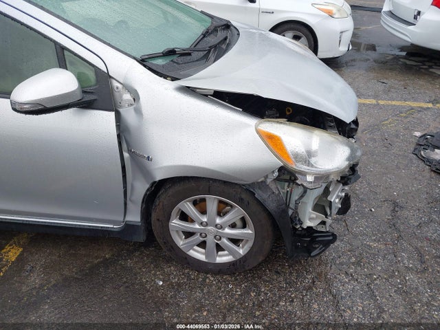 Продаж на аукціоні авто 2017 Toyota Prius C Three, vin: JTDKDTB34H1593390, номер лоту: 44069553
