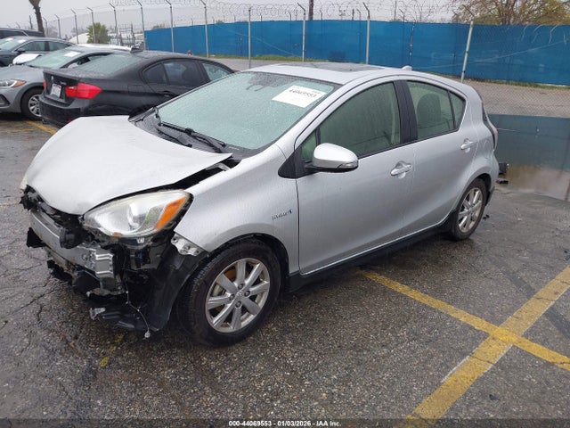 Продаж на аукціоні авто 2017 Toyota Prius C Three, vin: JTDKDTB34H1593390, номер лоту: 44069553