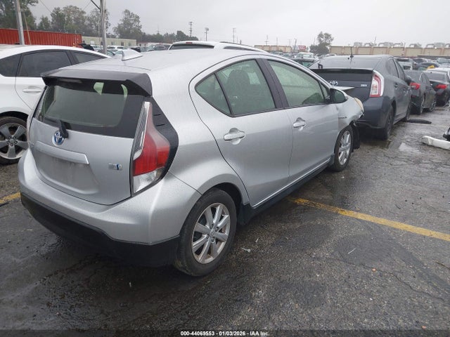 Продаж на аукціоні авто 2017 Toyota Prius C Three, vin: JTDKDTB34H1593390, номер лоту: 44069553