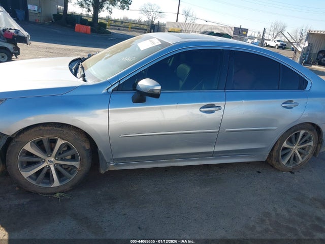 4S3BNAN69G3028613 Subaru Legacy 2.5i Limited