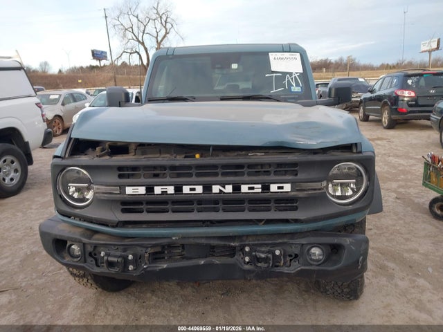 Продажа на аукционе авто 2023 Ford Bronco Black Diamond, vin: 1FMEE5DP8PLC16758, номер лота: 44069559