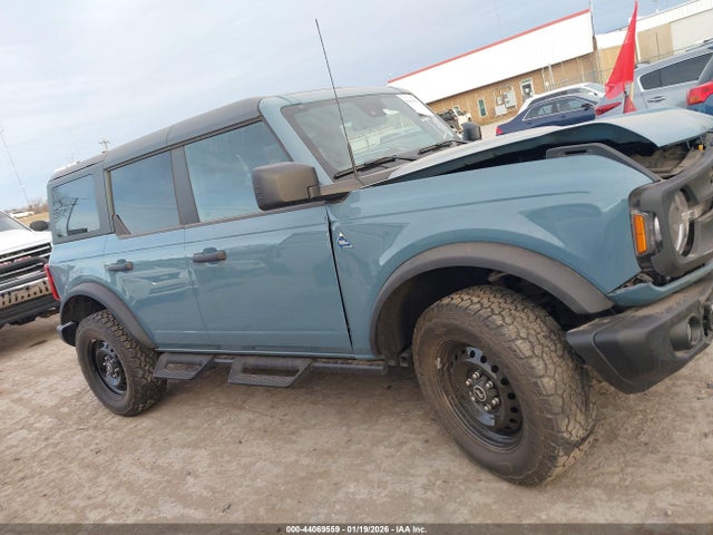 Продажа на аукционе авто 2023 Ford Bronco Black Diamond, vin: 1FMEE5DP8PLC16758, номер лота: 44069559