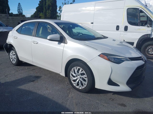 5YFBURHE0HP726671 Toyota COROLLA LE