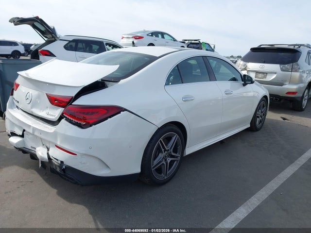 2022 MERCEDES-BENZ CLA 250 COUPE W1K5J4HB3NN314743 Photo 3