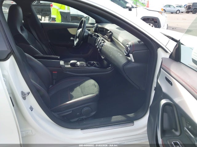 2022 MERCEDES-BENZ CLA 250 COUPE W1K5J4HB3NN314743 Photo 4
