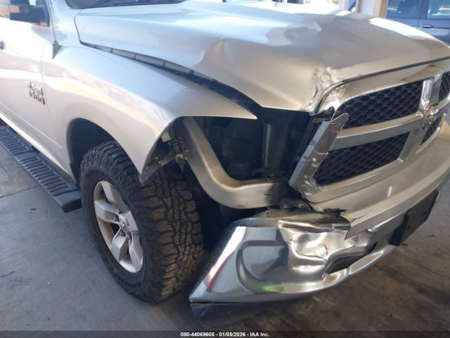 2013 RAM 1500 1C6RR6GP3DS602668 Photo 5