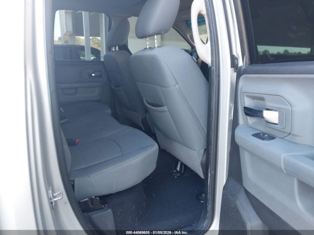 2013 RAM 1500 1C6RR6GP3DS602668 Photo 7