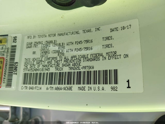 5TFAX5GN0HX101945 Toyota Tacoma Sr5