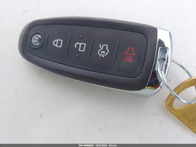 Продаж на аукціоні авто 2015 Lincoln Mkt Ecoboost, vin: 2LMHJ5AT2FBL03035, номер лоту: 44069643