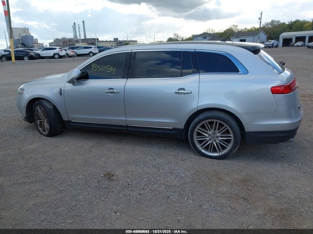 Продаж на аукціоні авто 2015 Lincoln Mkt Ecoboost, vin: 2LMHJ5AT2FBL03035, номер лоту: 44069643