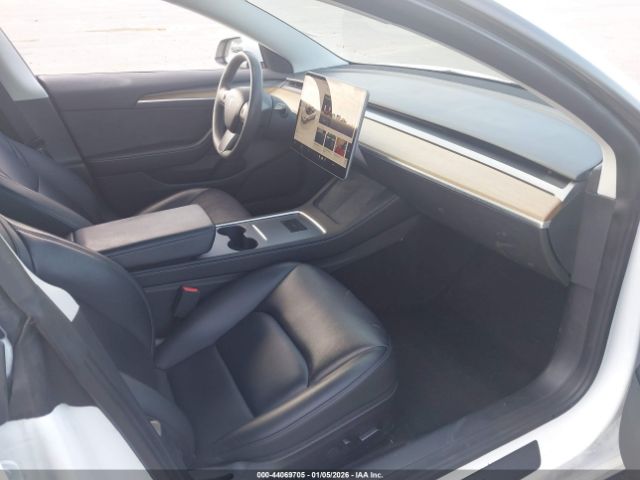 2022 TESLA MODEL 3 5YJ3E1EAXNF318139 Photo 4