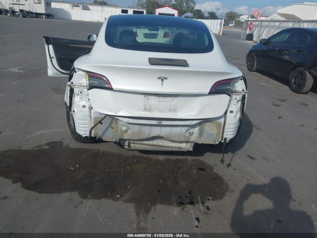 2022 TESLA MODEL 3 5YJ3E1EAXNF318139 Photo 5