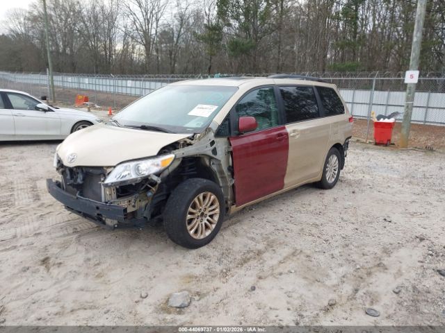 2011 TOYOTA SIENNA 5TDYK3DCXBS124148 Photo 1
