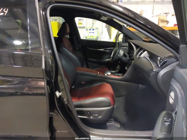 3PCAJ5FB9PF115067 Infiniti Qx50 Sport Awd