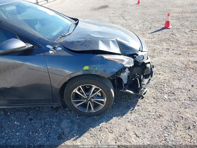3KPF24AD7RE747774 KIA Forte Lxs
