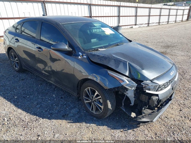 3KPF24AD7RE747774 KIA Forte Lxs