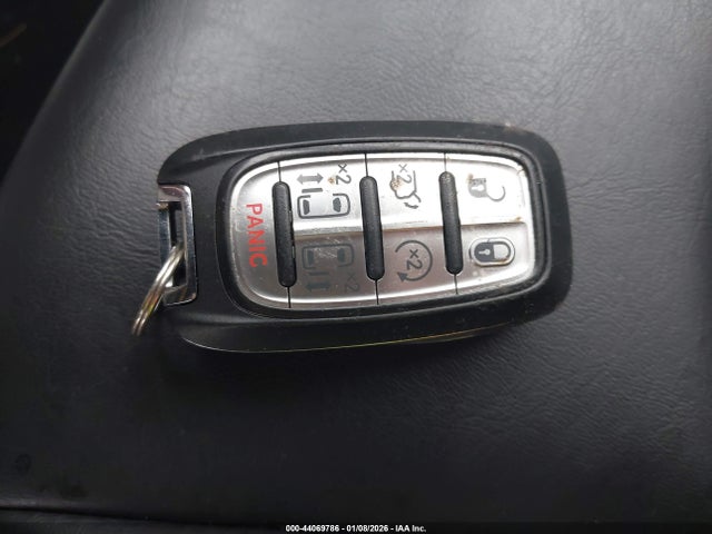Aukcja sprzedaży 2023 Chrysler Pacifica Touring L, vin: 2C4RC1BG7PR570947, numer aukcji: 44069786