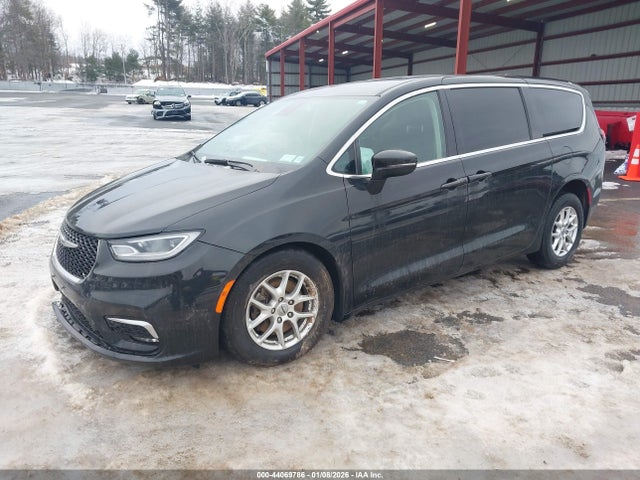 Aukcja sprzedaży 2023 Chrysler Pacifica Touring L, vin: 2C4RC1BG7PR570947, numer aukcji: 44069786