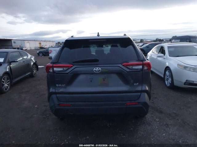 Toyota RAV4 LE 2021 2T3H1RFV4MW143025 Image 16
