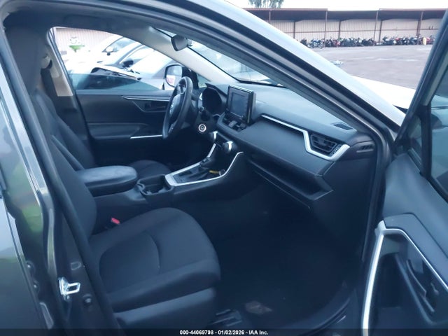 Toyota RAV4 LE 2021 2T3H1RFV4MW143025 Image 5