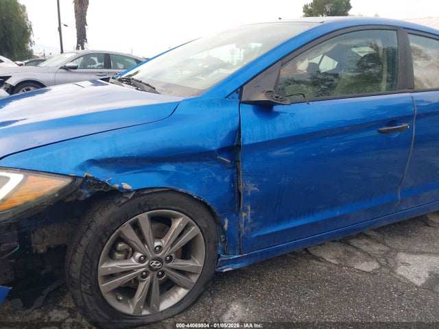 5NPD84LFXHH137592 Hyundai ELANTRA SE