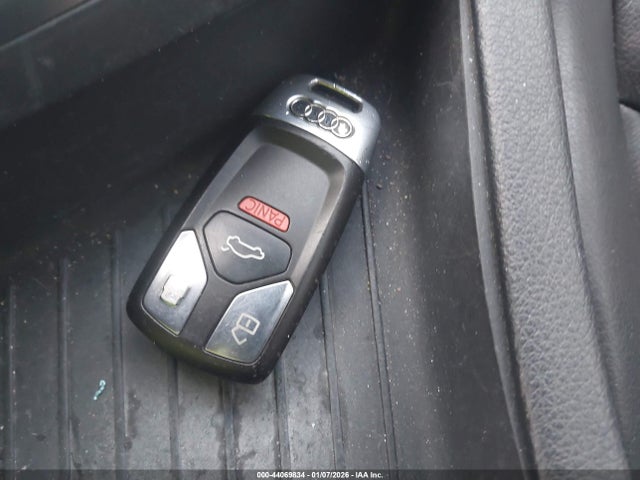 44069834 :رقم المزاد ، WA1LAAF71HD004531 vin ، 2017 Audi Q7 3.0t Premium مزاد بيع