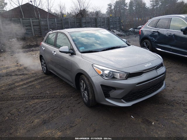 3KPA25AD1PE629555 KIA Rio 5-door S