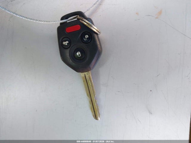 44069846 :رقم المزاد ، JF1GJAD65CH008185 vin ، 2012 Subaru Impreza 2.0i Premium مزاد بيع