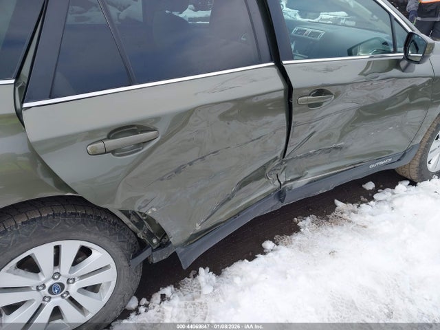 Subaru Outback 2.5i Premium 2017 4S4BSACC5H3410846 Image 6