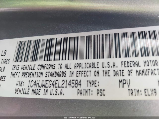 1C4HJWEG4EL214584 Jeep Wrangler Unlimited Polar Edition