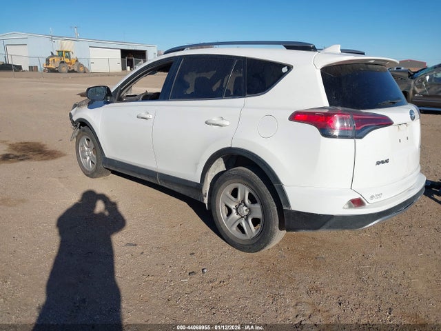 JTMWFREV7JJ740884 Toyota Rav4 Xle