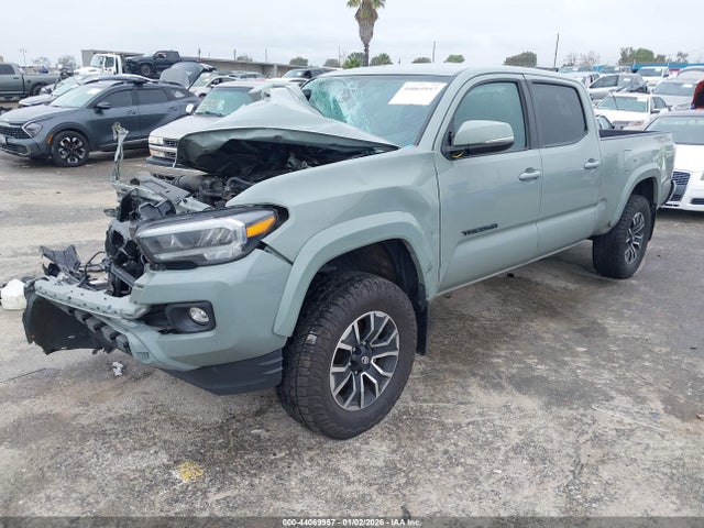 3TMBZ5DN8NM033799 Toyota Tacoma Trd Sport
