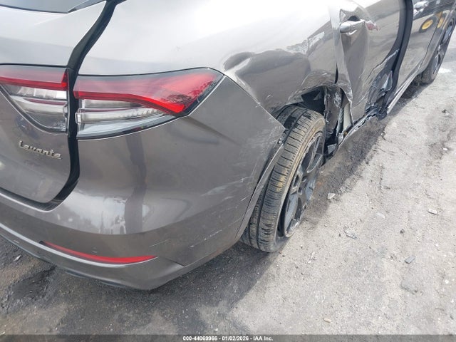 2022 MASERATI LEVANTE ZN661XUA8NX402686 Photo 5
