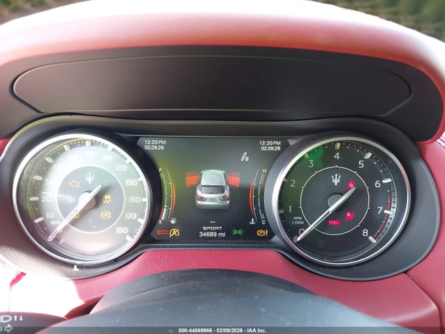 2022 MASERATI LEVANTE ZN661XUA8NX402686 Photo 6