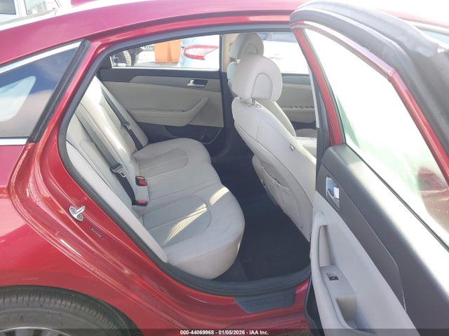 Hyundai Sonata 2016 5NPE24AF3GH396688 Image 8