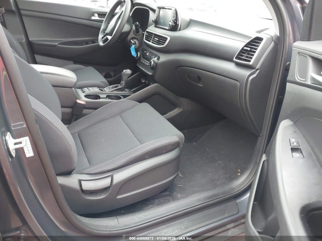 2019 HYUNDAI TUCSON KM8J2CA43KU980509 Photo 4