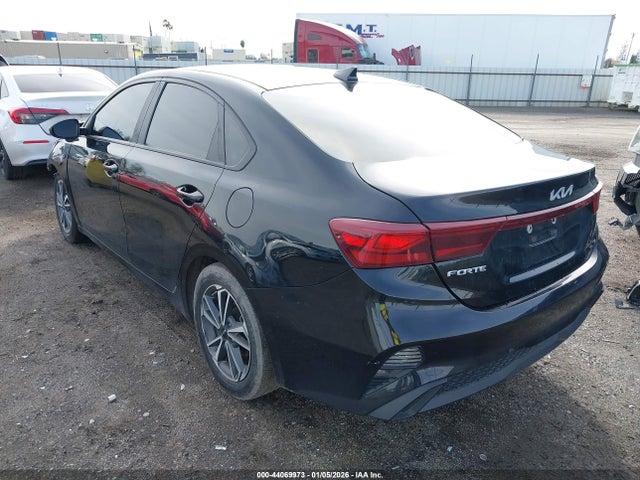 KIA Forte Lxs 2023 3KPF24AD9PE587717 Image 3