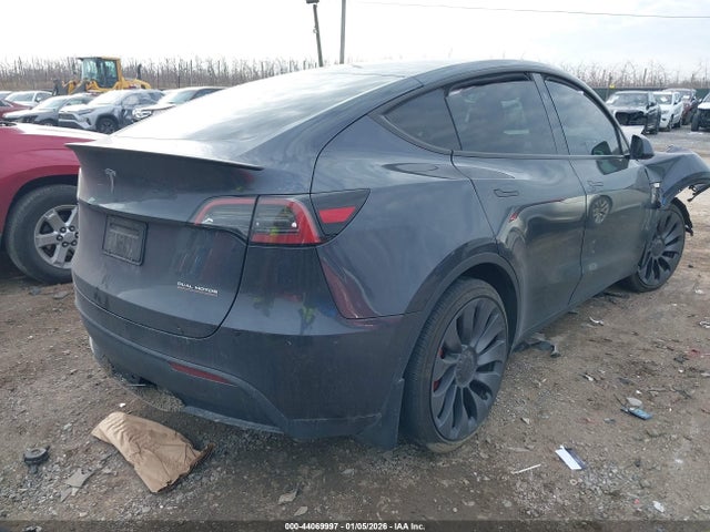 2024 TESLA MODEL Y 7SAYGDEF5RA330539 Photo 3